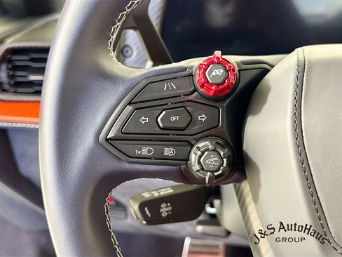 Used 2025 Lamborghini Revuelto AWD/4WD image 13