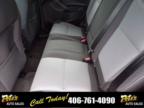 Used 2017 Ford Escape SE image 12