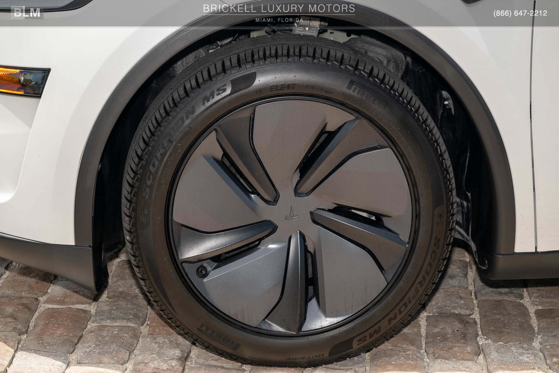Used 2026 Tesla Model Y Long Range AWD/4WD image 35