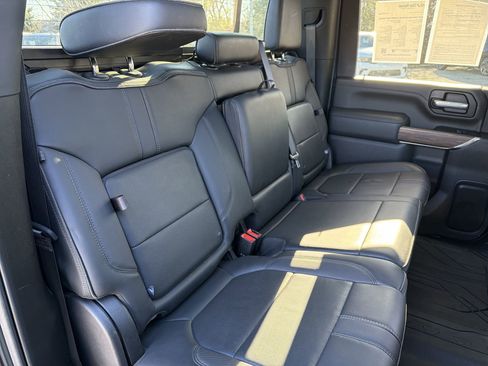 Certified 2022 Chevrolet Silverado 2500 High Country w/ Technology Package image 32