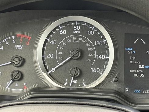 Used 2021 Toyota Corolla LE image 29