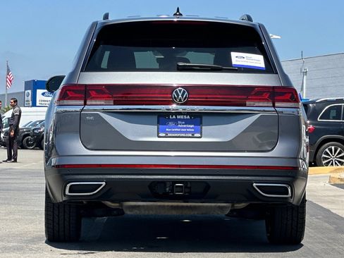 Used 2024 Volkswagen Atlas SE FWD image 4