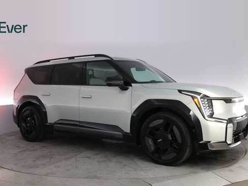 Used 2024 Kia EV9 GT-Line image 14