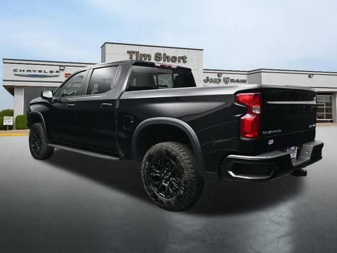 Used 2023 Chevrolet Silverado 1500 ZR2 AWD/4WD image 3