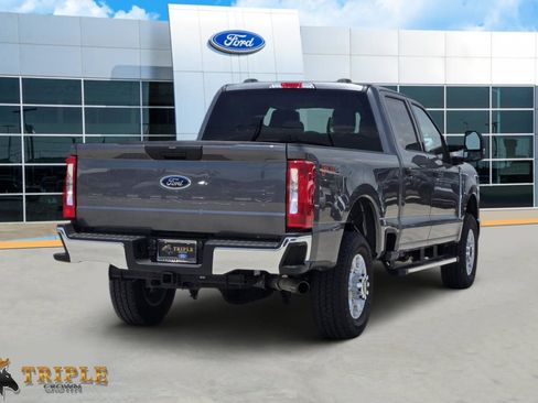 New 2026 Ford F250 XLT w/ FX4 Off-Road Package AWD/4WD image 5