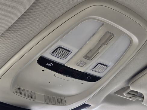 Used 2025 Volvo XC90 B6 Ultra w/ Protection Package Premier image 31