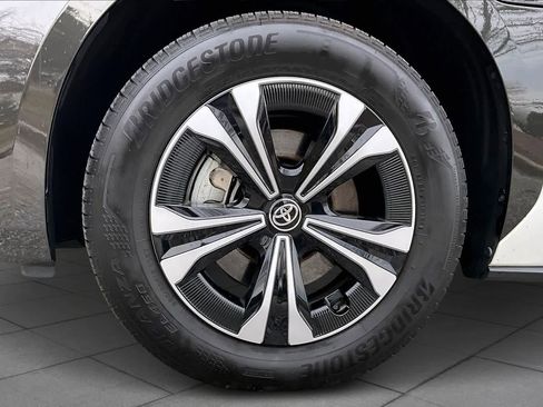 Used 2024 Toyota bZ4X XLE image 10