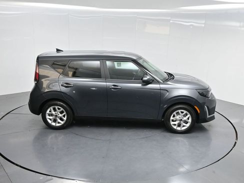 Used 2023 Kia Soul LX w/ LX Technology Package image 48
