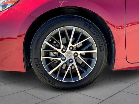 Used 2018 Lexus ES 350 w/ Luxury Package w/Wood Trim FWD image 11