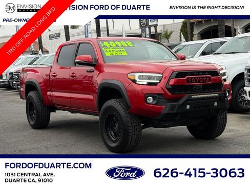 Used 2022 Toyota Tacoma TRD Off-Road image 1