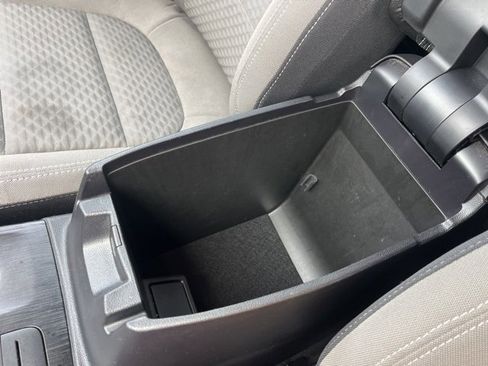 Used 2022 Ford Escape SE w/ Cold Weather Package image 34