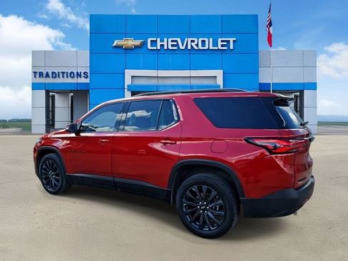 Used 2024 Chevrolet Traverse RS FWD image 7