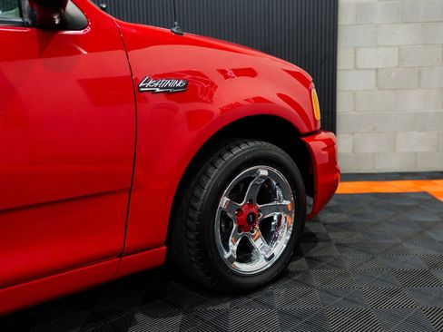 Used 1999 Ford F150 Lightning image 17