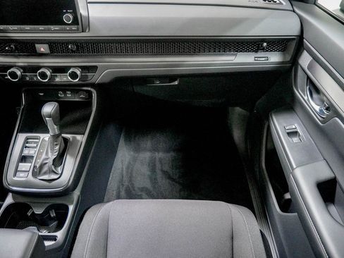 Certified 2025 Honda CR-V EX image 29