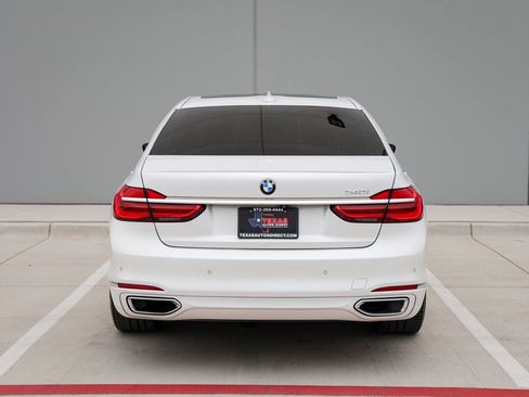 Used 2018 BMW 740i RWD image 6