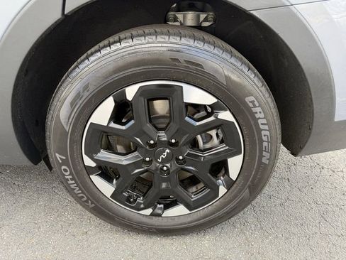 Certified 2025 Kia Sorento S w/ Panoramic Sunroof Package image 56