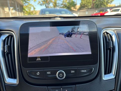 Used 2024 Chevrolet Malibu LT image 17