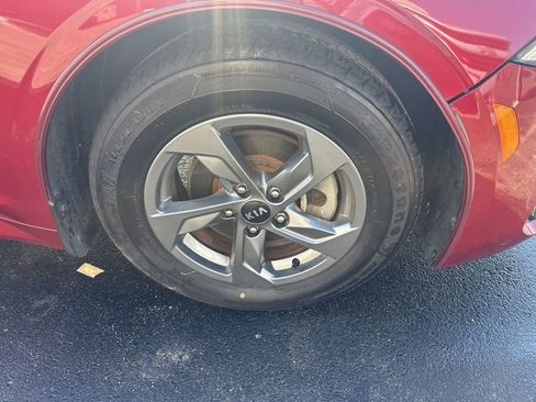 Used 2021 Kia K5 LXS image 5