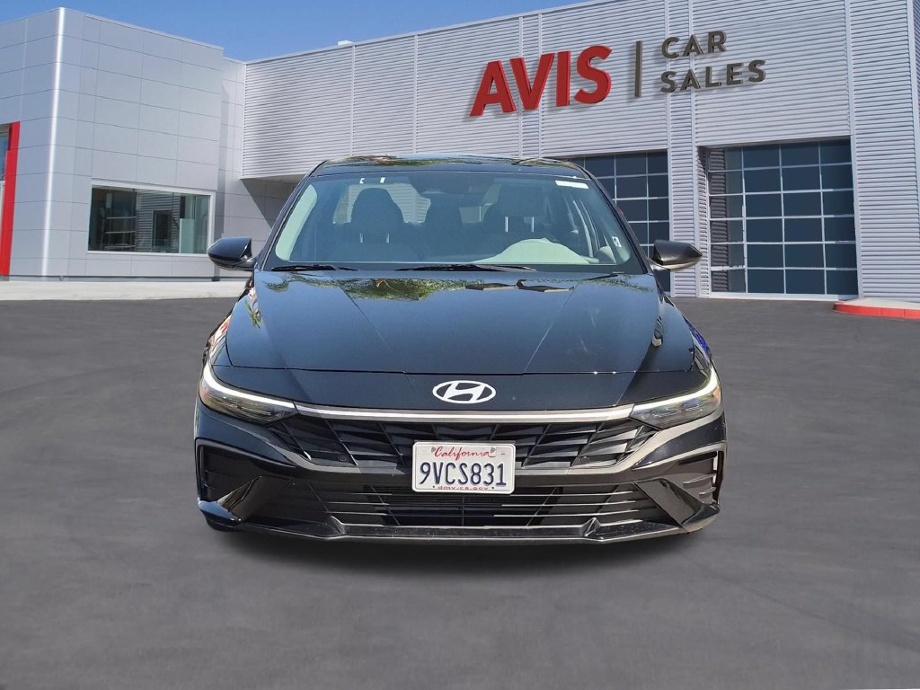 Used 2026 Hyundai Elantra Sport FWD image 2