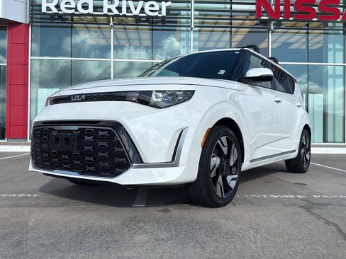 Used 2025 Kia Soul GT-Line FWD image 2
