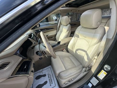 Used 2015 Cadillac CTS Performance RWD image 9