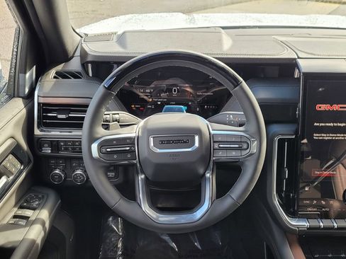 New 2026 GMC Yukon XL Denali w/ Denali Reserve Package image 10