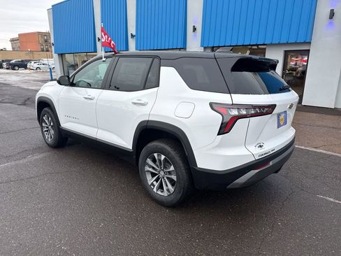 New 2026 Chevrolet Equinox LT image 12