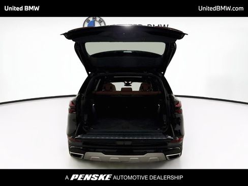 Used 2025 BMW X5 xDrive40i w/ Premium Package AWD/4WD image 14