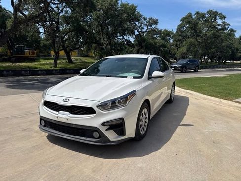 Used 2019 Kia Forte Sedan FWD image 2