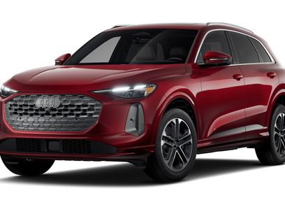 Certified 2025 Audi Q5 Premium w/ Convenience Package