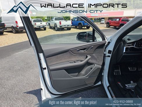 Used 2025 Audi SQ7 Premium Plus image 24