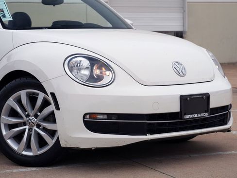 Used 2013 Volkswagen Beetle TDI FWD image 17