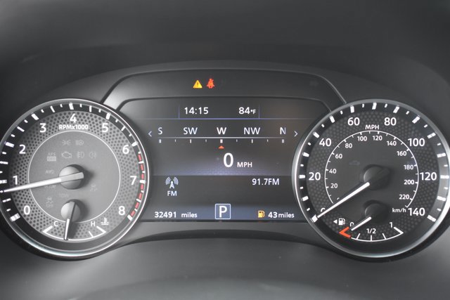 Used 2024 Nissan Armada SL w/ Midnight Edition Package RWD image 24