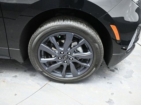 Used 2024 Chevrolet Equinox RS image 18
