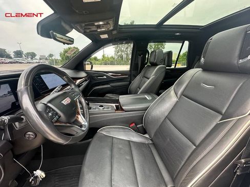 Used 2021 Cadillac Escalade Premium Luxury AWD/4WD image 29