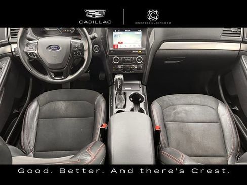 Used 2018 Ford Explorer XLT w/ Equipment Group 202A image 10