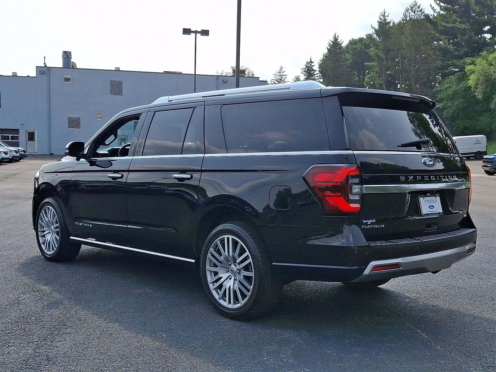 Certified 2023 Ford Expedition Max Platinum AWD/4WD image 4