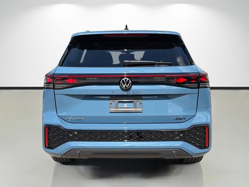 New 2026 Volkswagen Tiguan SEL R-Line AWD/4WD image 4
