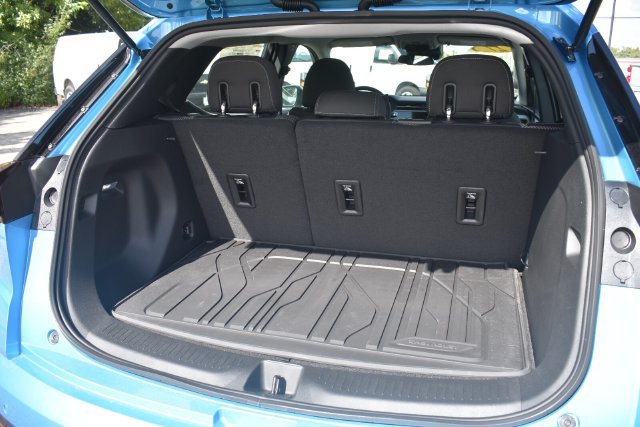 New 2027 Chevrolet Bolt LT w/ Comfort Package FWD image 17