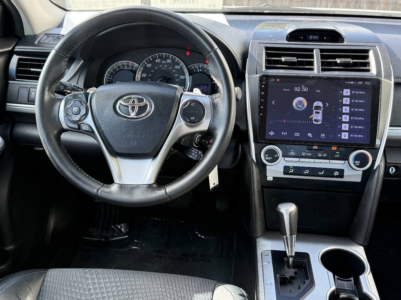Used 2012 Toyota Camry SE FWD image 7