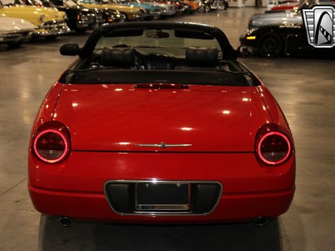 Used 2002 Ford Thunderbird image 4