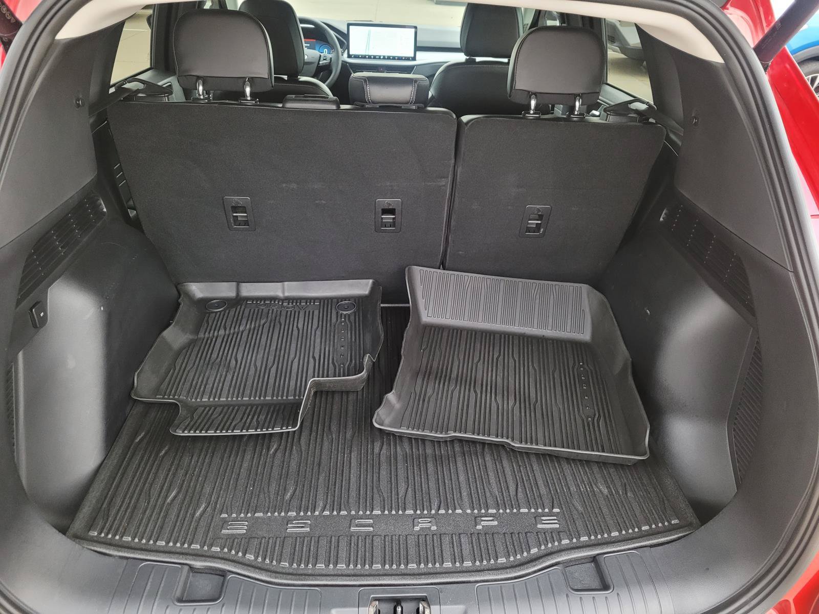 Used 2024 Ford Escape Platinum AWD/4WD image 19