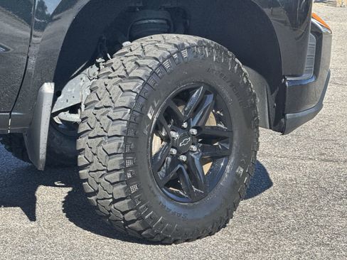 Used 2020 Chevrolet Silverado 1500 LT Trail Boss image 12