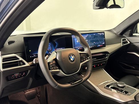 Certified 2025 BMW 330i Sedan RWD image 4