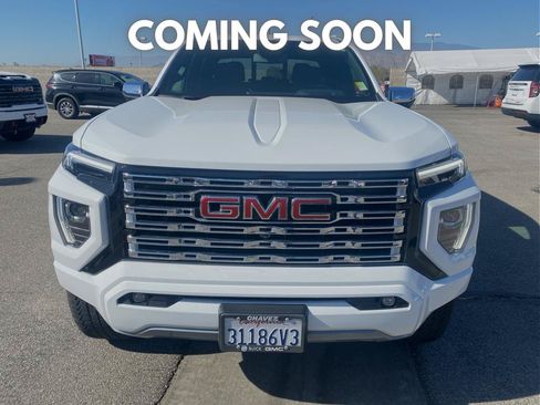 Used 2023 GMC Canyon Denali AWD/4WD image 2