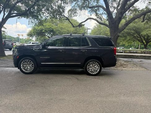 Used 2023 GMC Yukon SLT RWD image 8