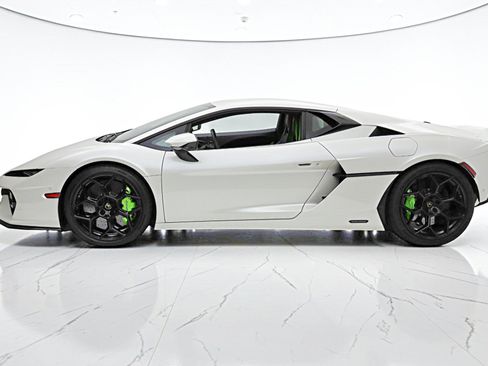 Used 2026 Lamborghini Temerario AWD/4WD image 3