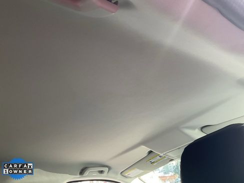 Used 2019 Land Rover Discovery Sport SE image 57