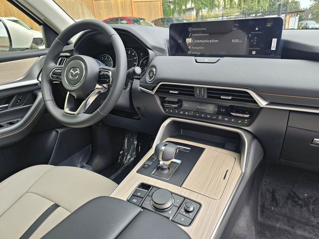 New 2026 MAZDA CX-90 3.3 Turbo w/ Preferred Package AWD/4WD image 11