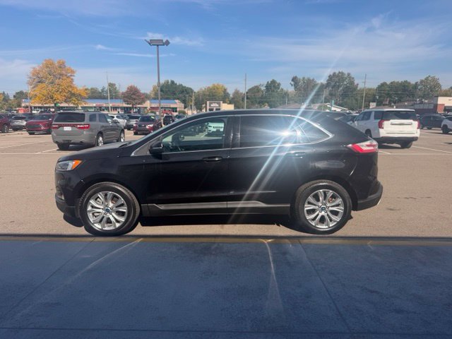 Used 2022 Ford Edge Titanium w/ Equipment Group 301A AWD/4WD image 10